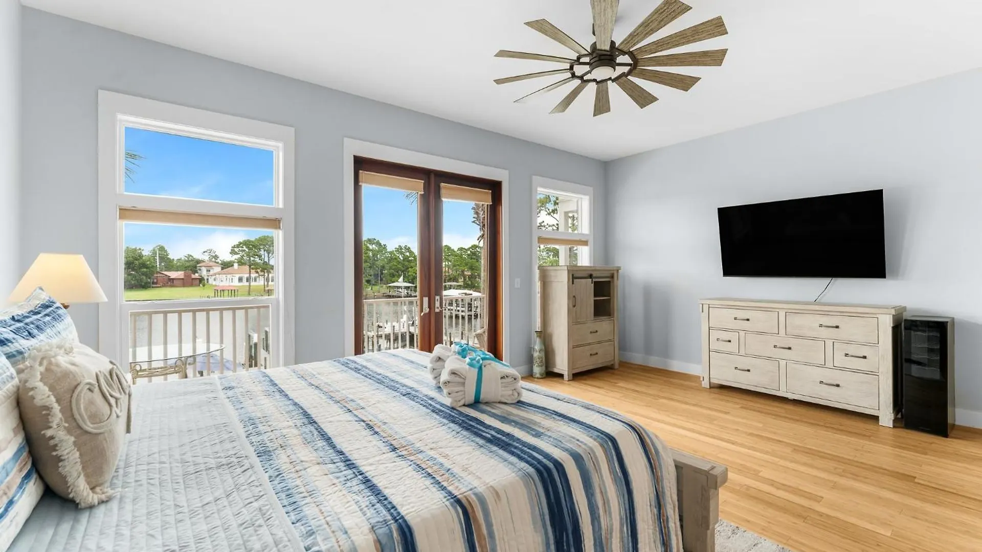 Semesterbostad Beach Bay Getaway! Bayfront 4Br 4Ba House Sleeps 12 Private Pool Boat Dock Panama City Beach