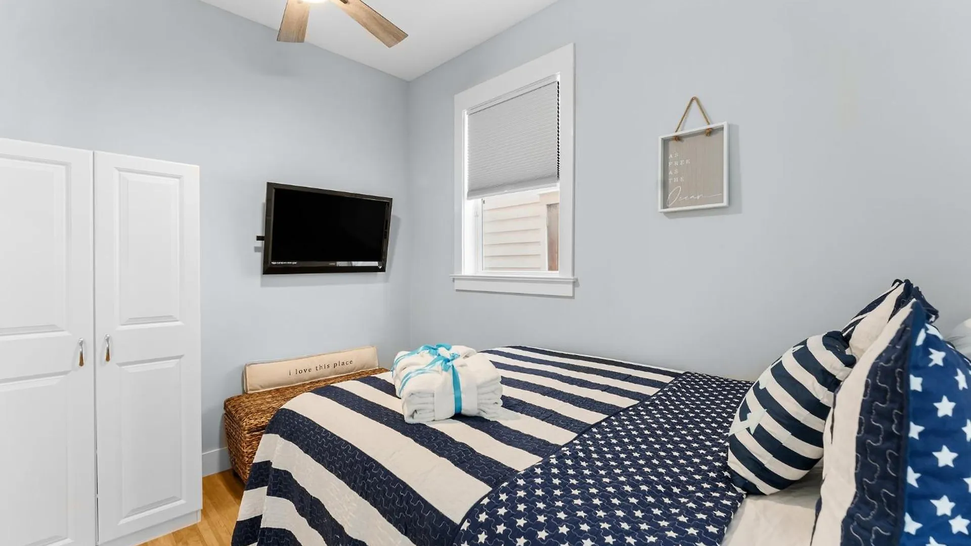 Beach Bay Getaway! Bayfront 4Br 4Ba House Sleeps 12 Private Pool Boat Dock Panama City Beach 0*,  USA
